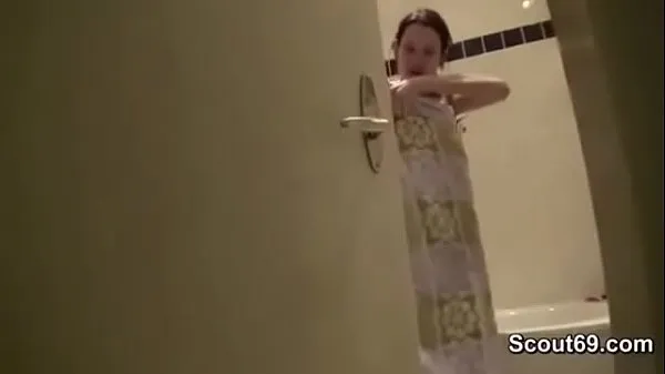 Velké Brother Caught StepSister in Bath and Seduce to Fuck her Ass nejlepší klipy