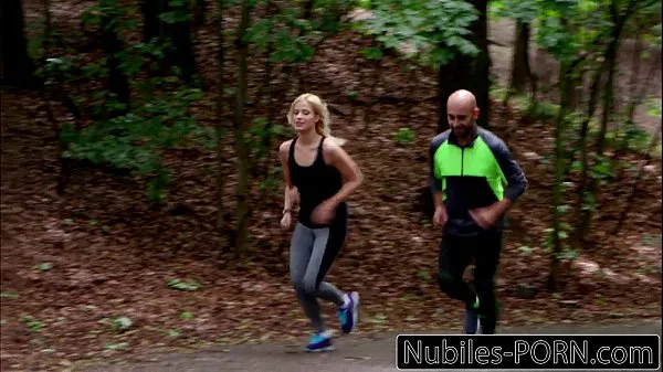 Stora Perky amateur Ria goes on a run with her personal trainer and pays him with her tight pussy bästa klippen