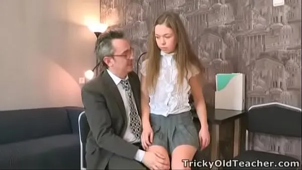 Veľké Tricky Old Teacher - Sara looks so innocent najlepšie klipy