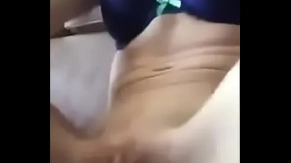 Young girl masturbating with vibrator Klip terbaik besar