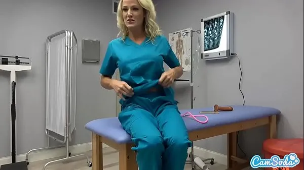 Grote CamSoda - Nurse420 Masturbates at Work during lunch beste clips