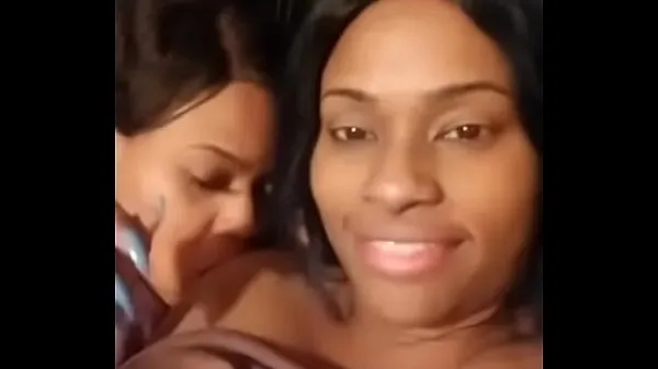 Two girls live on Social Media Ready for Sex Klip terbaik besar