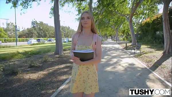 Velké TUSHY Thin Blonde Student Has Unforgettable First Anal Experience nejlepší klipy
