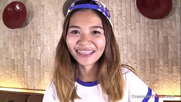 Thai teen smile with braces gets creampied أفضل المقاطع الكبيرة