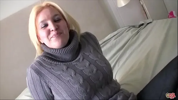 Isot The chubby neighbor shows me her huge tits and her big ass parhaat leikkeet