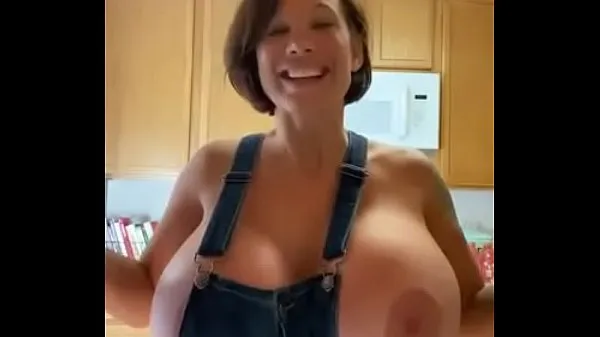 Veliki Housewife Big Tits najboljši posnetki
