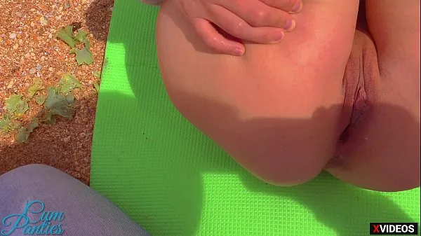 Grote Stranger cum in my pussy on the beach beste clips