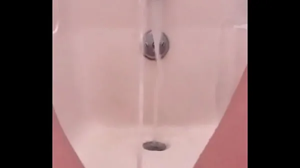 빅 18 yo pissing fountain in the bath 최고의 클립