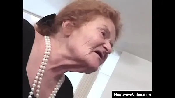 Büyük Very old woman in a wheelchair to get around is still horny en iyi Klipler