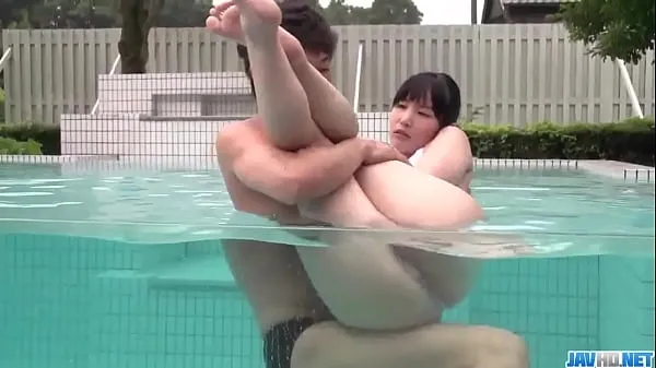 Yui Kasugano welcomes big cock in her wet pussy Klip terbaik besar