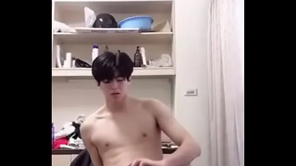 Beautiful Korean Boy Masturbates Alone On Webcam أفضل المقاطع الكبيرة