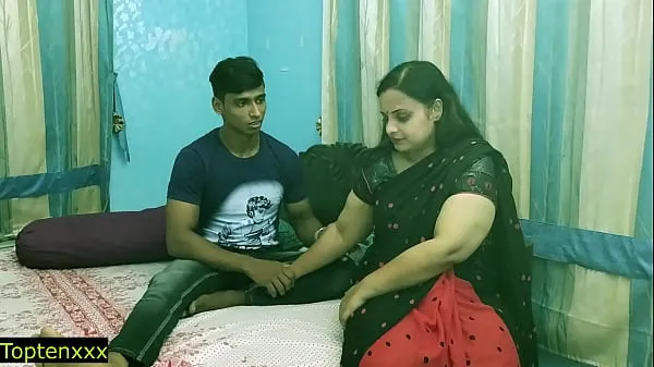 Veliki Indian teen boy fucking his sexy hot bhabhi secretly at home !! Best indian teen sex najboljši posnetki