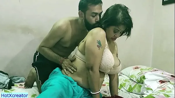 Veliki Amazing erotic sex with milf bhabhi!! My wife don't know!! Clear hindi audio: Hot webserise Part 1 najboljši posnetki