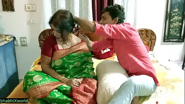 Indian Beautiful new Wife shared by Impotent Husband! Fuck my Wife Klip terbaik besar