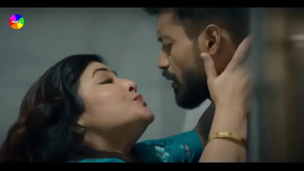 Son-in-law fucks mother-in-law after wife sleeps Hindi Klip terbaik besar