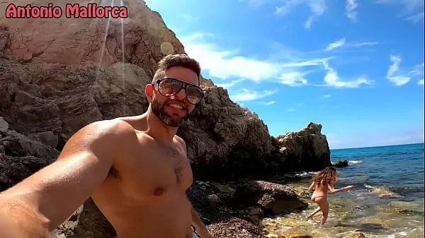 Veľké Fucking A Teen Girl In A Public Nude Beach najlepšie klipy