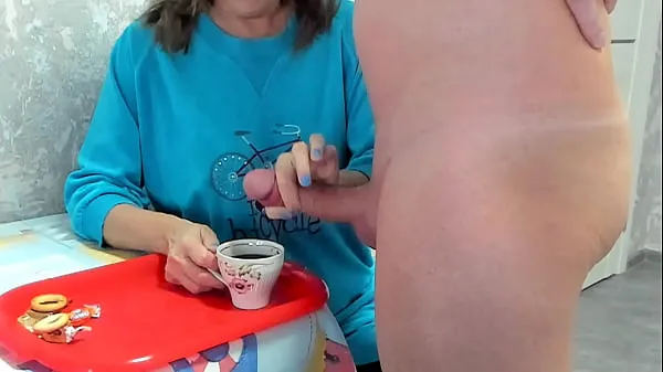 Grote Milf granny drinks coffee with cum taboo ,big dick huge load beste clips