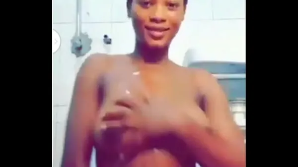 Veliki Perfect tits ebony teasing in the washroom erotic najboljši posnetki
